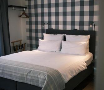 Deluxe Double Room with Extra Bed