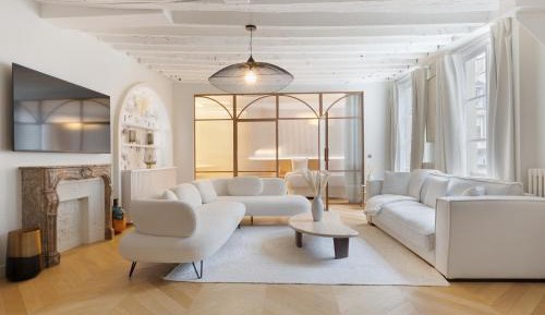 Two-Bedroom Deluxe Apartment