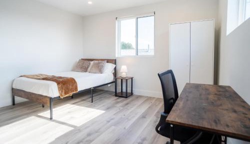 Double Room with Private Bathroom