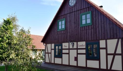 Three-Bedroom Holiday Home 