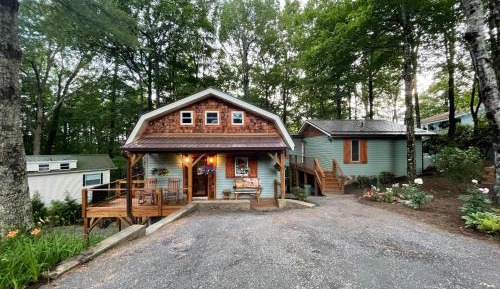 Four-Bedroom Holiday Home