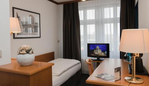 Single Room with Bath