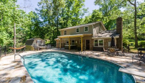 Three-Bedroom Holiday Home 