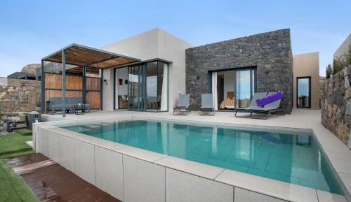 Villa with Sea View