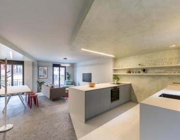 Three-Bedroom Apartment with Balcony