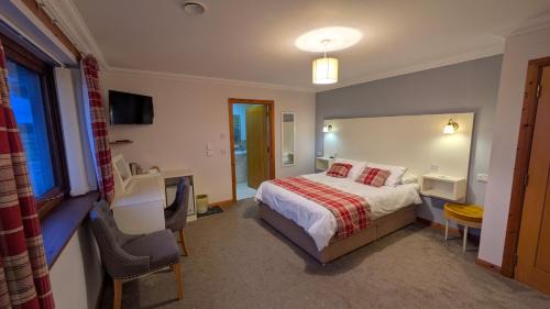 Deluxe Double or Twin Room with Sea View