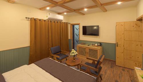 Standard King Room