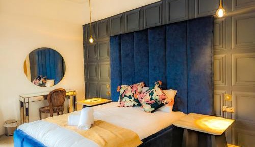Lovat Signature Room
