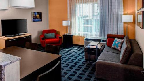 One-Bedroom King Suite