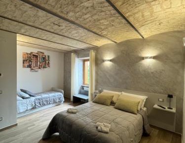 Deluxe Room (2 Adults + 1 Child)