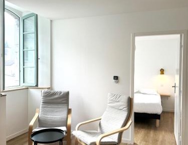 Studio Apartment