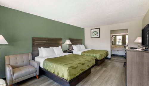 Queen Room with Two Queen Beds - Non-Smoking