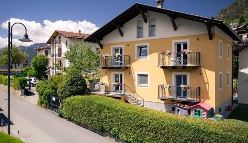 Double Room with Mountain View
