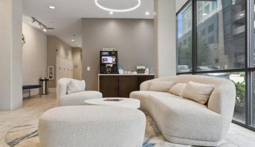 Two-Bedroom Apartment (Self Check-in with Virtual Front Desk)