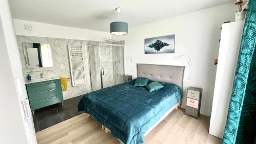 Double Room with Mountain View