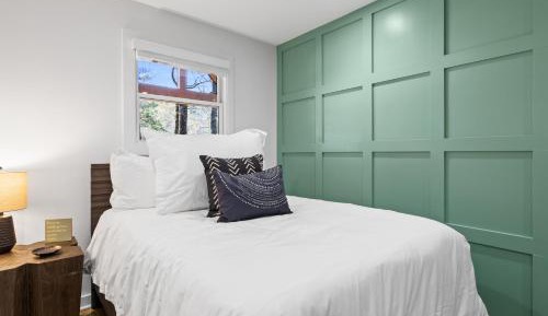 One Bedroom Suite 