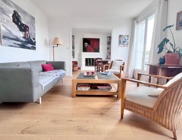 One-Bedroom Apartment with Balcony
