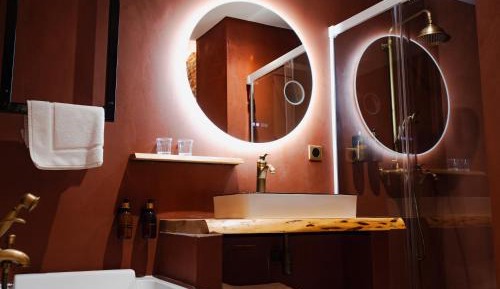 Deluxe Double Room with Bath