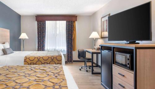 Queen Room with Two Queen Beds - Non-Smoking