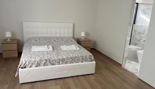 Triple Room with Private Bathroom