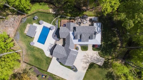 Six-Bedroom House