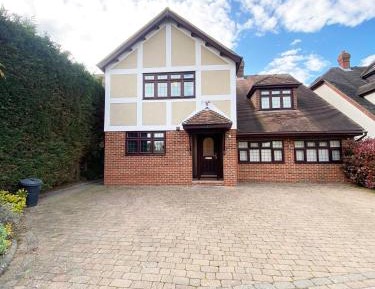 Seven-Bedroom House