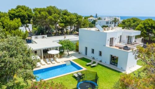 Villa with Sea View