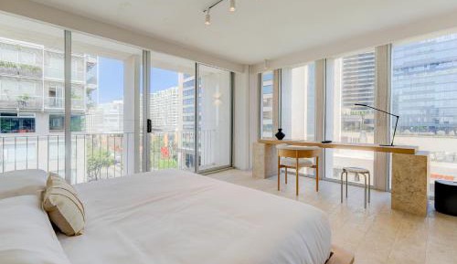 Luxury Apartment, Balcony, City View