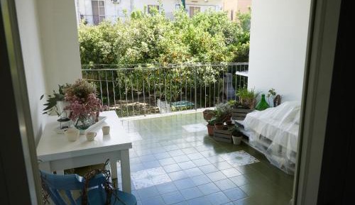 Studio with Terrace