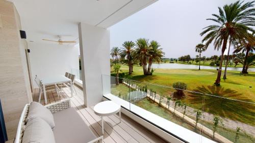 Apartment with Pool View 