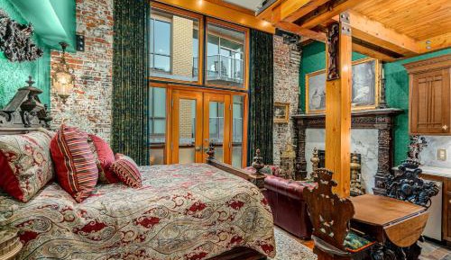 Junior Suite with Balcony