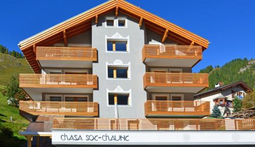 Two-Bedroom Apartment with Balcony