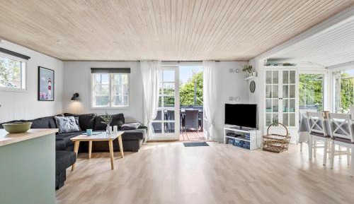 Three-Bedroom Holiday Home 