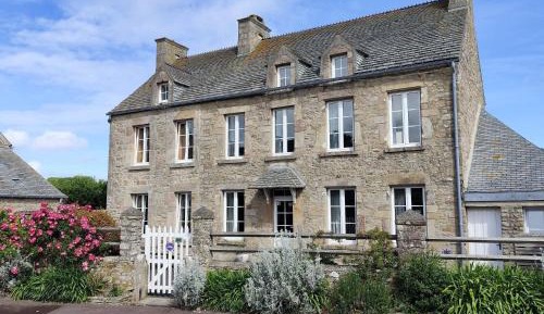 Six-Bedroom House