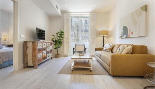 One-Bedroom Apartment VIII