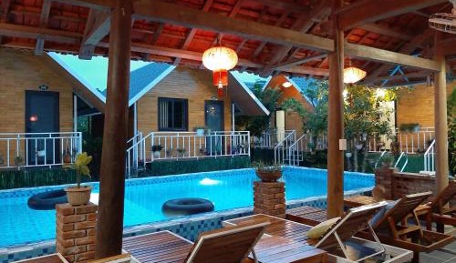 Triple Room with Pool View