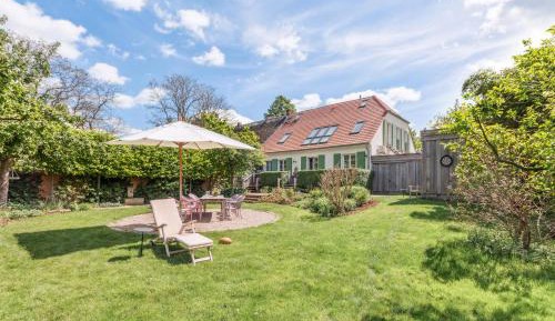 Four-Bedroom Holiday Home