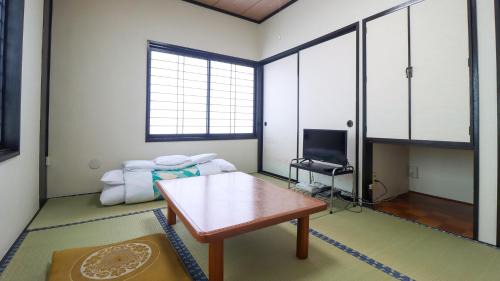Japanese-Style Room with Shared Bathroom - Main Building