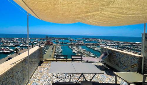 One-Bedroom Apartment with Sea View and Terrace