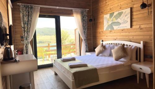 One-Bedroom Bungalow