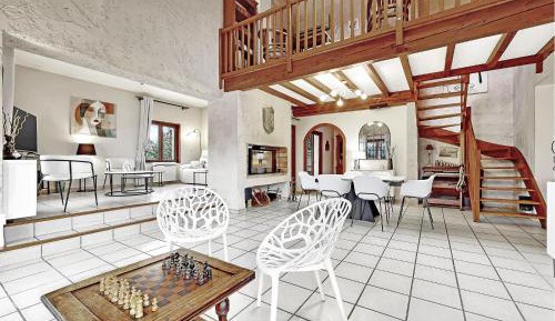 Three-Bedroom Holiday Home 
