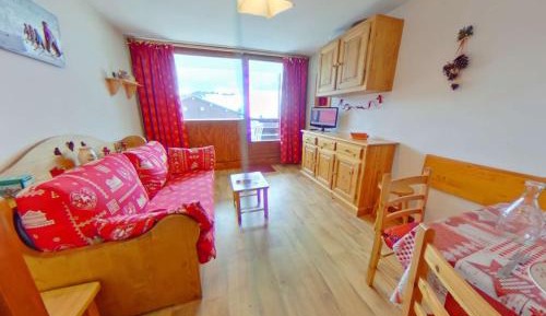 Apartment (4 Adults)