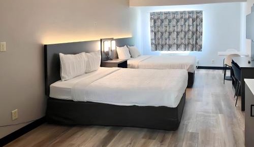 Deluxe Queen Room with Two Queen Beds - Non-Smoking