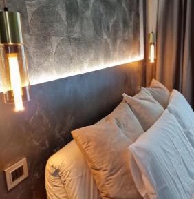 Classic One-Bedroom Apartment with King Bed