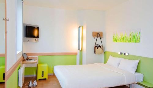 Standard Double Room - City Side