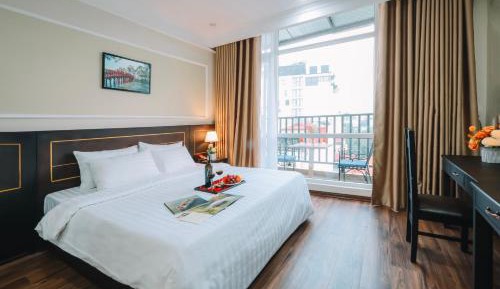 Junior Suite with Balcony