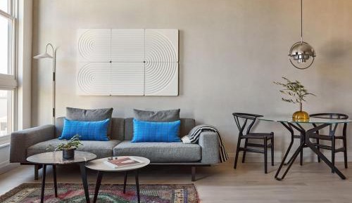 Deluxe One-Bedroom Apartment
