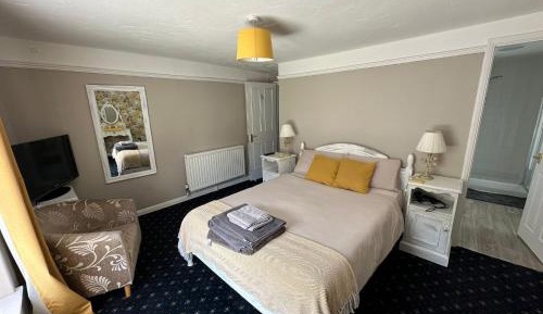 Double Room with Private Bathroom