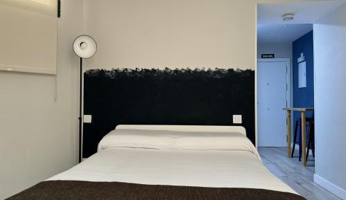 Studio Apartment II