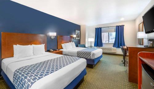 Deluxe Queen Room with Two Queen Beds - Non Smoking